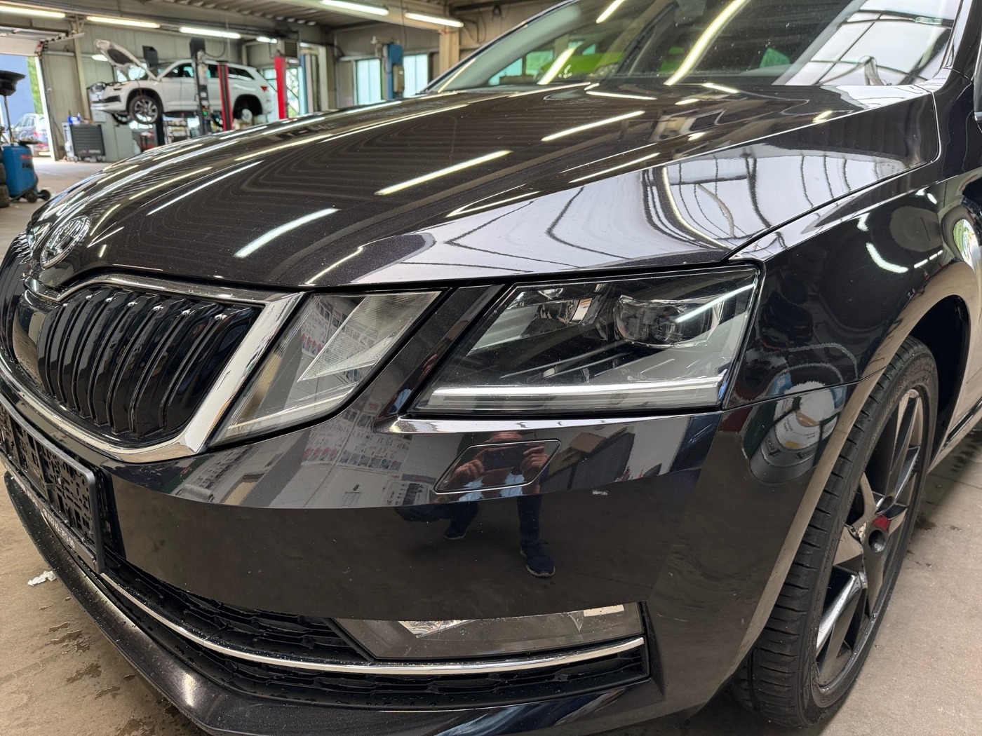 SKODA Octavia Combi 2.0 TSI DSG Style 4x4 LED NAVI FSb. Bild 5