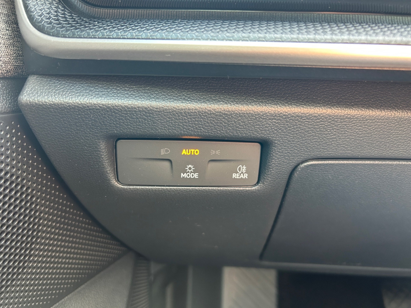 SKODA Superb Combi 110kW 1.5 TSI mHEV Selection Kam. Bild 18