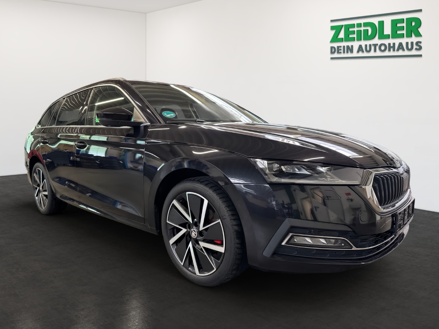 SKODA Octavia Combi 1.4 TSI First Edit. iV LM Navi Standh. Bild 2