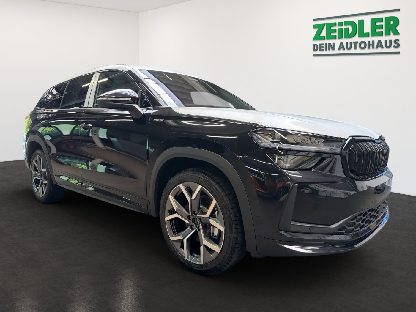 SKODA Kodiaq 2.0 TDI Sportline DSG 4x4 Navi Standh.360 HUD Bild 2