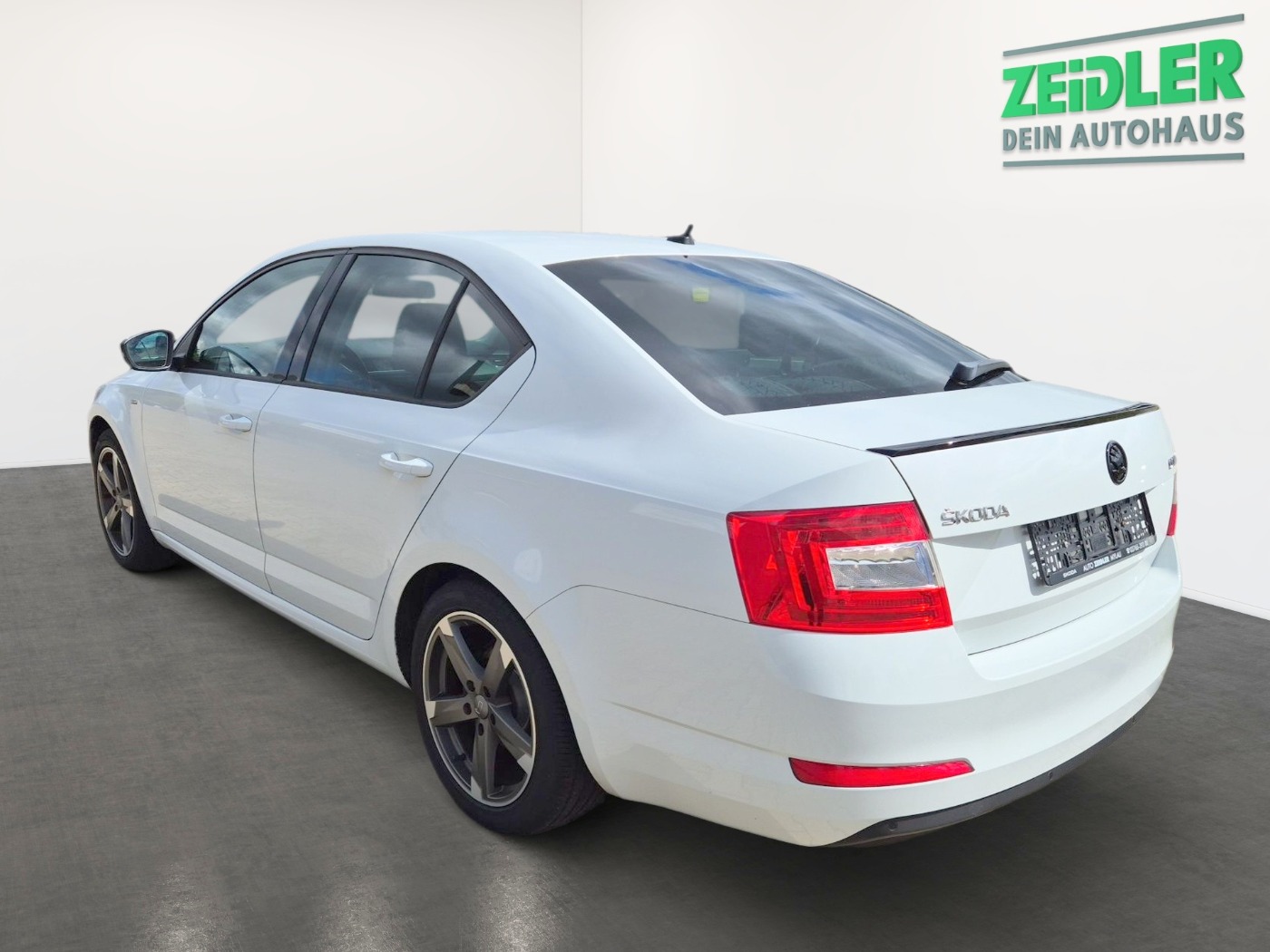 Škoda Octavia 1.8 TSI Joy ALU Klima SHZ SPORT Bild 4