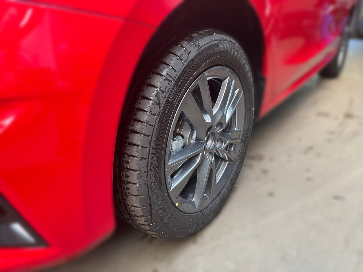 SKODA Fabia 1.0 TSI Tour LM Navi Kam. 2xKlima DynLicht Bild 6