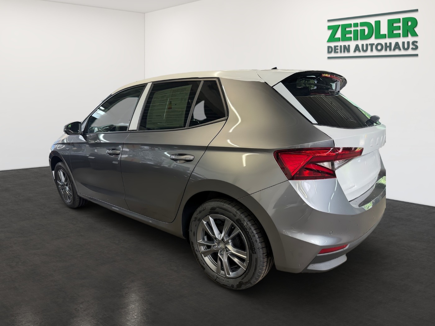 SKODA Fabia 1.0 TSI Tour DSG LM Navi Kam. Klima ACC AHK Bild 4