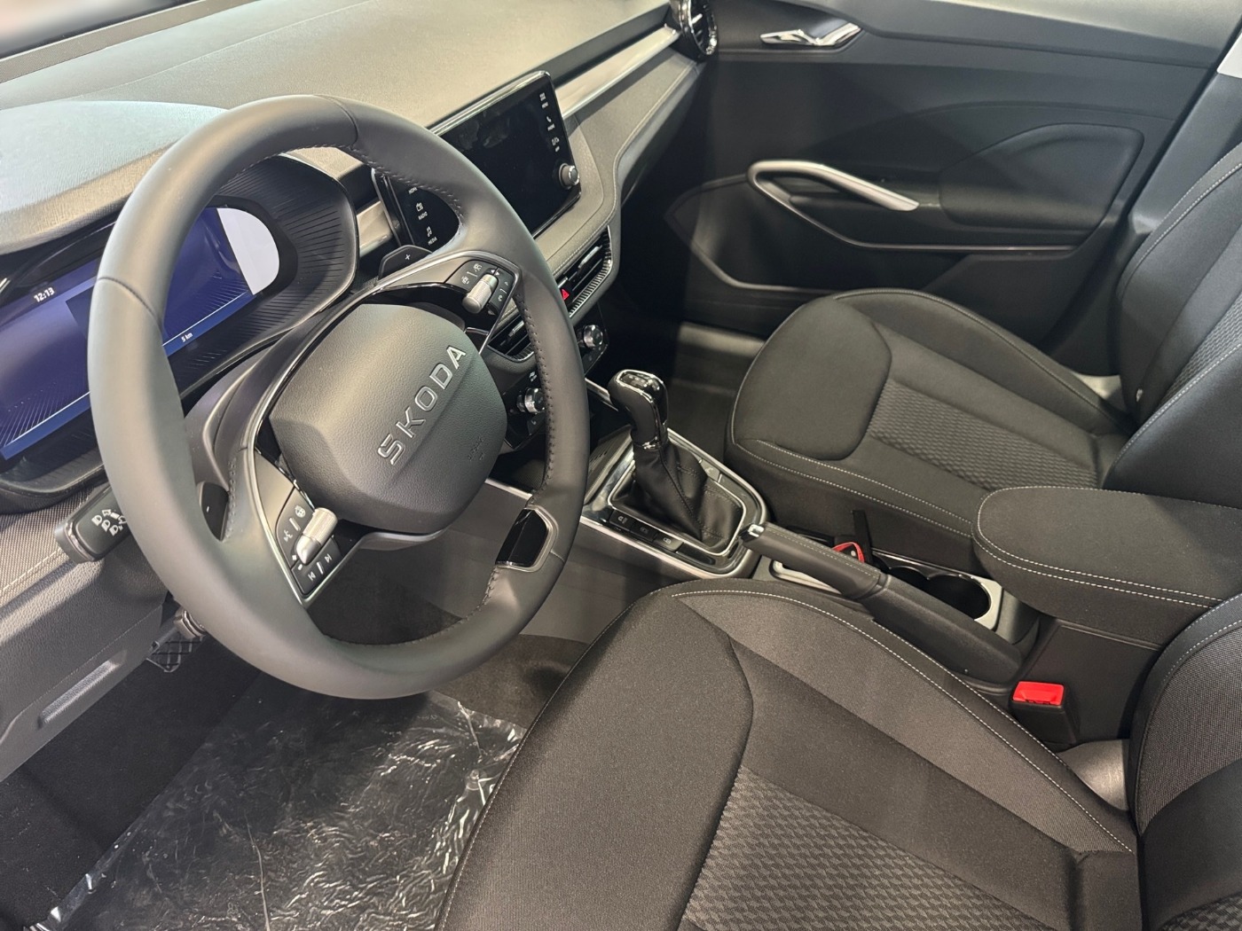 SKODA Fabia 1.0 TSI Tour DSG LM Navi Kam. Klima ACC AHK Bild 7