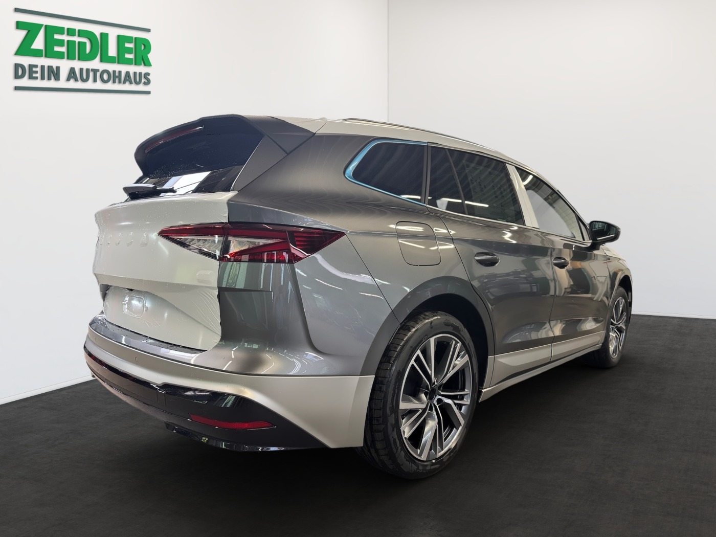 SKODA Enyaq  85 82kWh Navi Kam. 4xSHZ ACC AUT HUD LED Bild 3