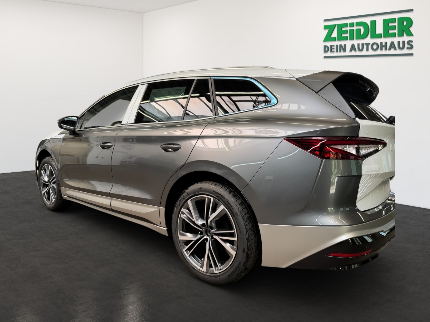 SKODA Enyaq  85 82kWh Navi Kam. 4xSHZ ACC AUT HUD LED Bild 4