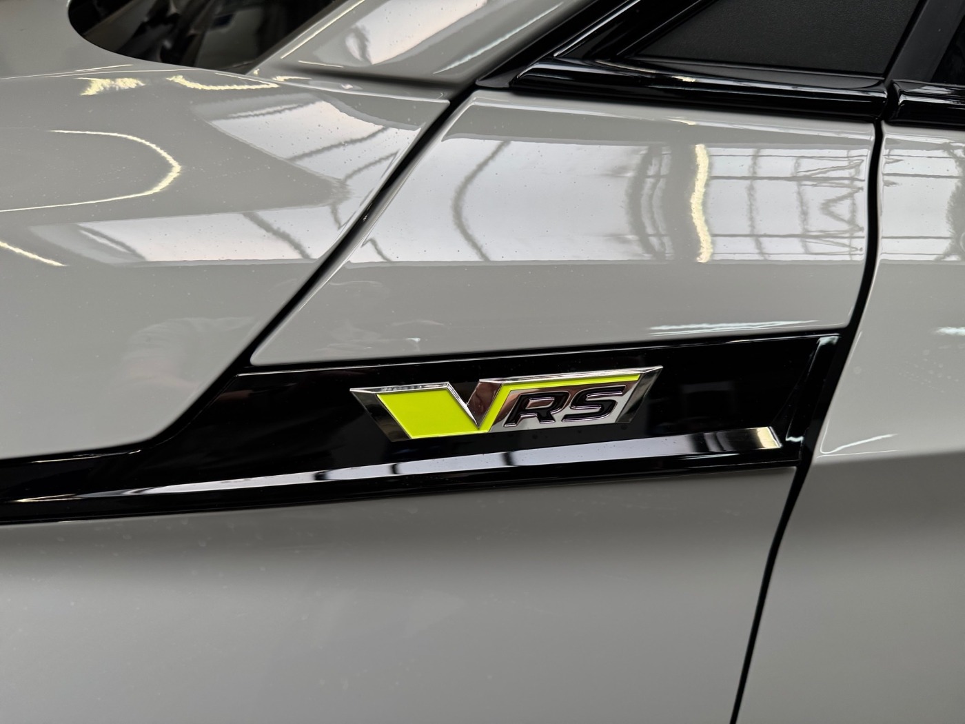SKODA Elroq RS 84 kWh Navi SportS. ParkAss 2xKlima 360 Bild 16