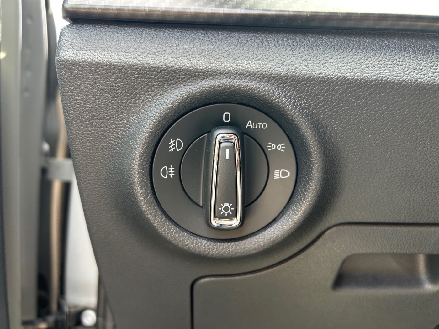 SKODA Kamiq 1.0 TSI Monte Carlo DSG ACC Navi Pano Kam. Bild 13