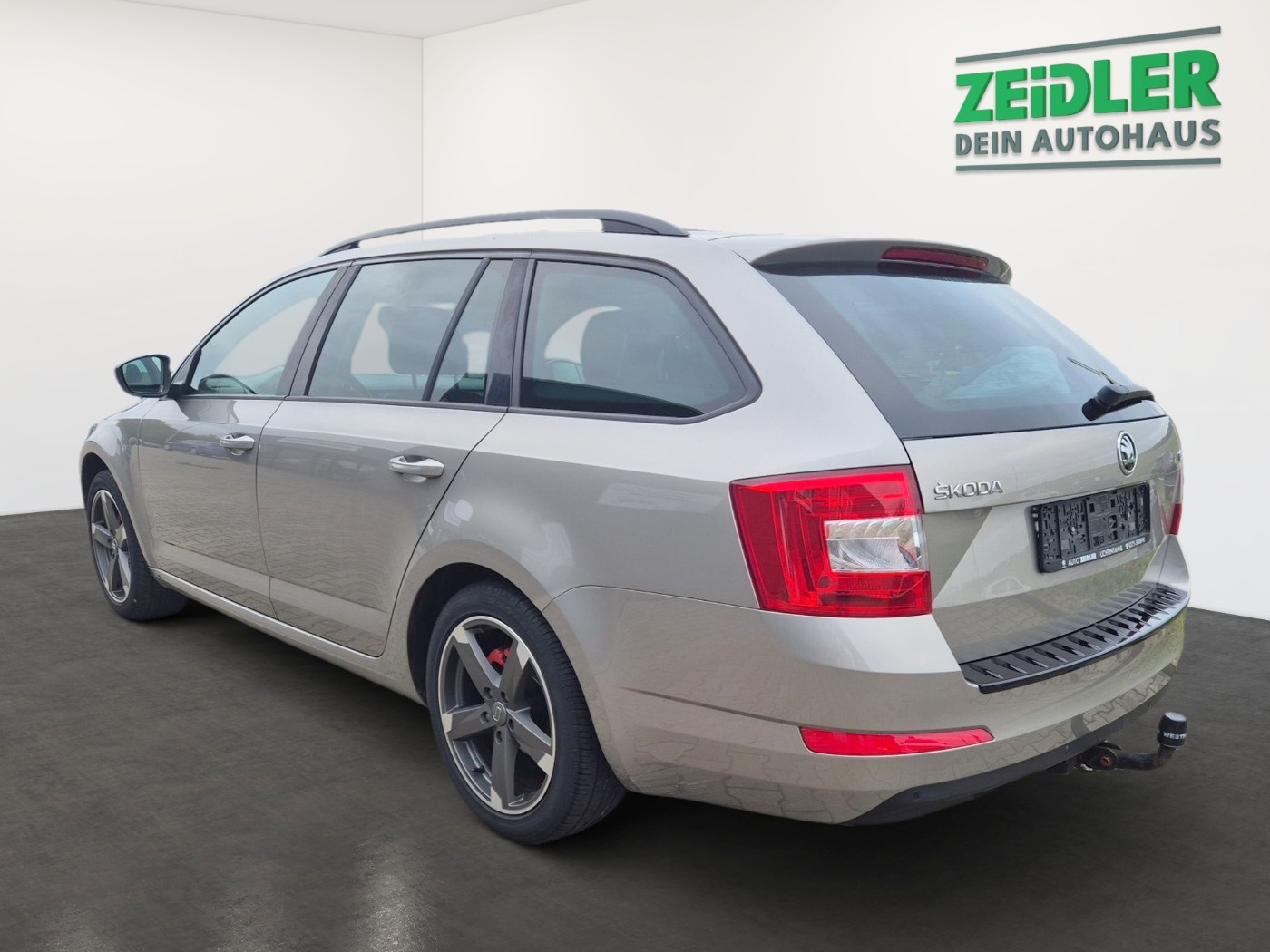 Škoda Octavia Combi 1.4 TSI Style LM Klima AHK Bild 4