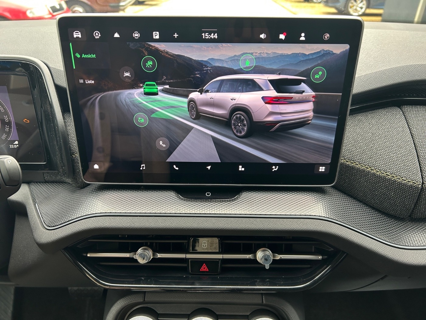 SKODA Kodiaq 2.0 TSI W Selection Navi Kam. 4xSHZ ACC Bild 13