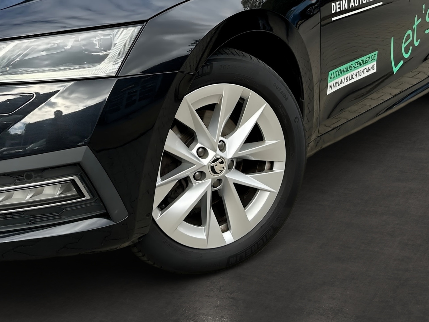 Škoda Octavia Combi 2.0 TDI DSG First Edit. LM Navi ACC Bild 6