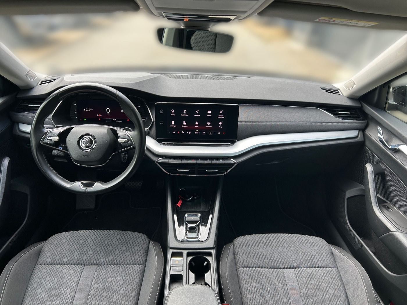 Škoda Octavia Combi 2.0 TDI DSG First Edit. LM Navi ACC Bild 10