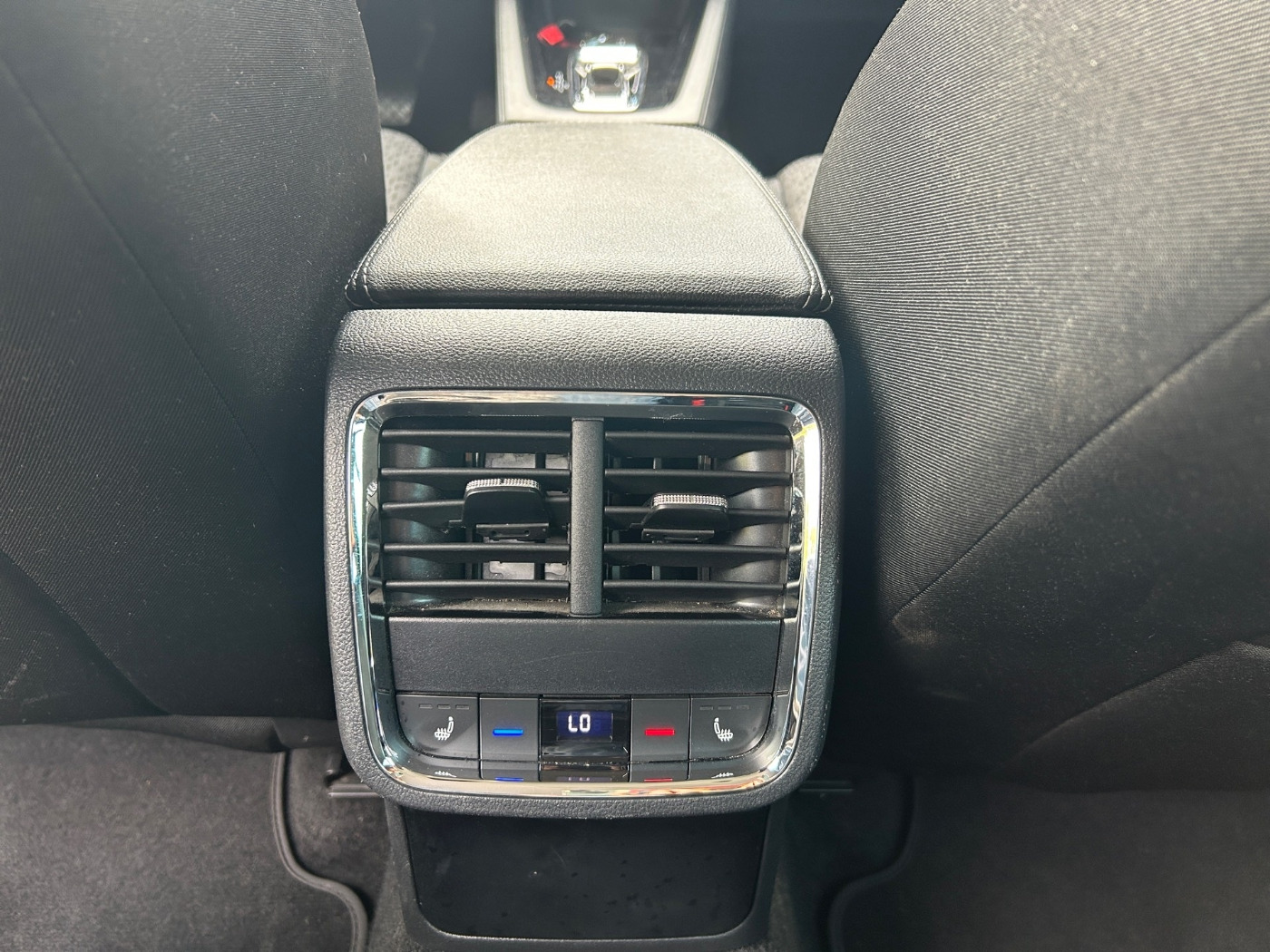 Škoda Octavia Combi 2.0 TDI DSG First Edit. LM Navi ACC Bild 17