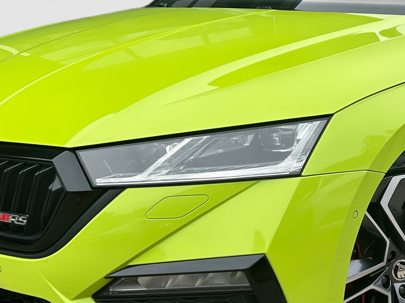 Škoda Octavia Combi 2.0 TDI RS Plus DSG 4x4 LM Navi HUD Bild 5