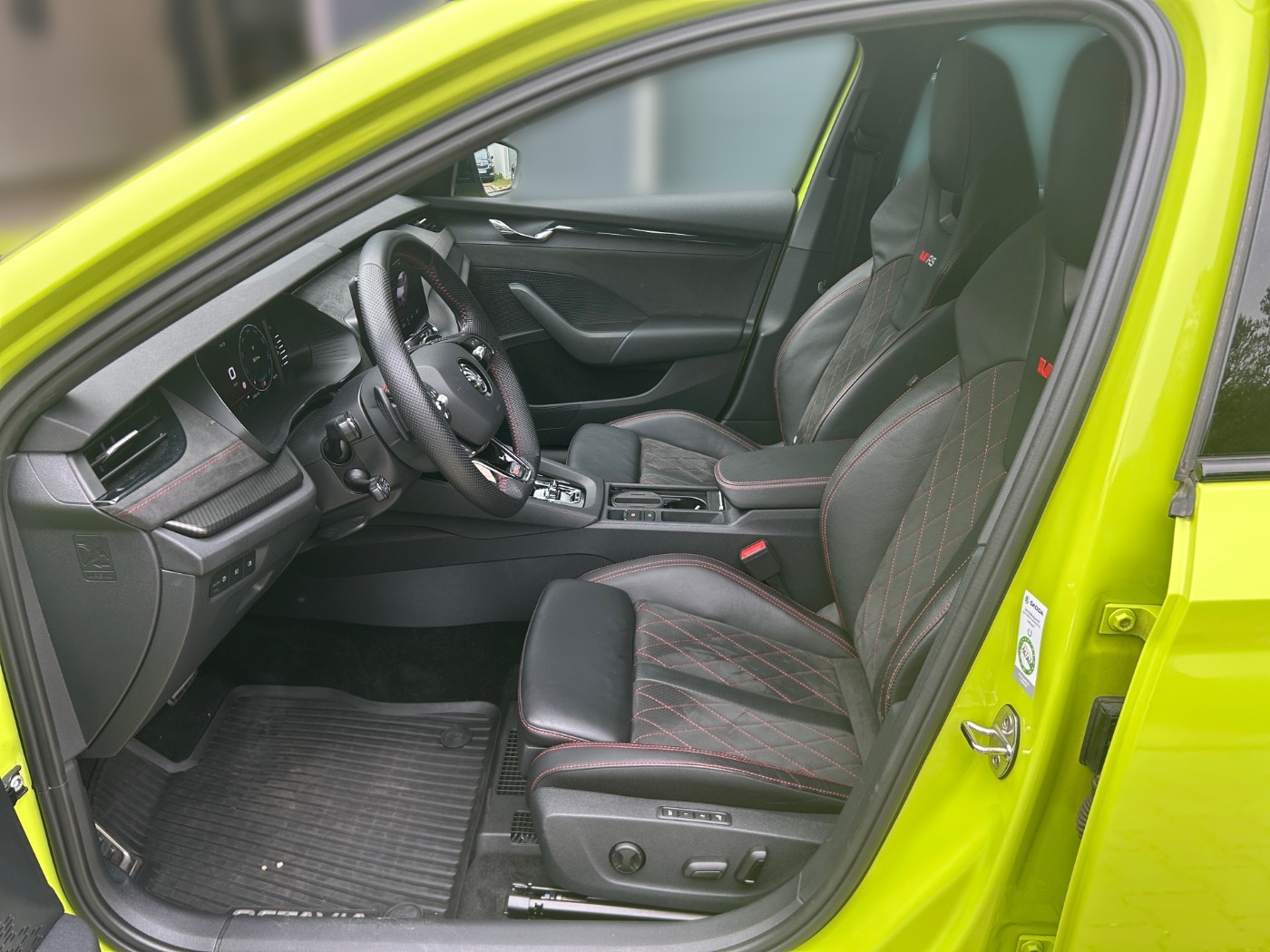 Škoda Octavia Combi 2.0 TDI RS Plus DSG 4x4 LM Navi HUD Bild 7