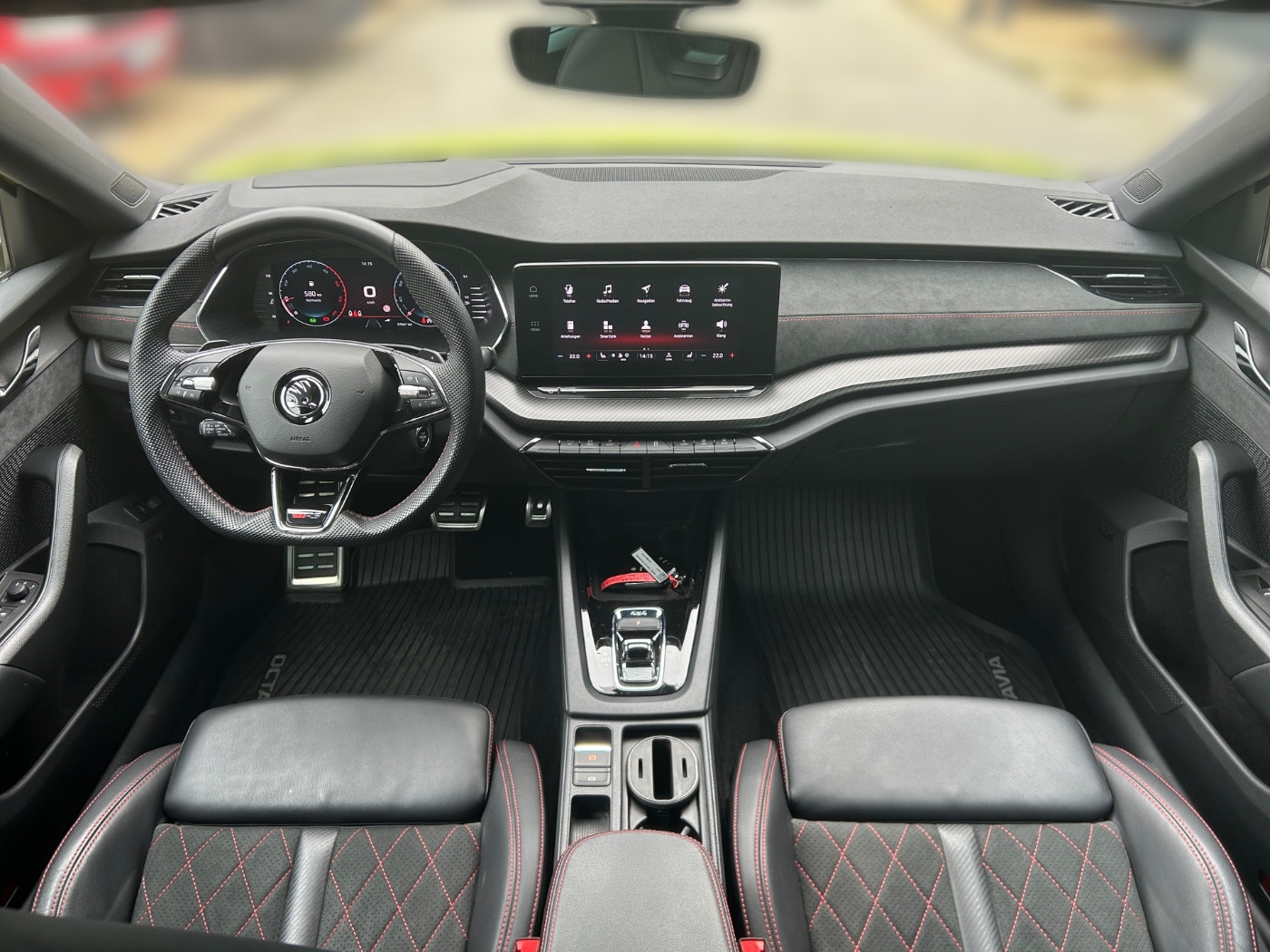 Škoda Octavia Combi 2.0 TDI RS Plus DSG 4x4 LM Navi HUD Bild 10