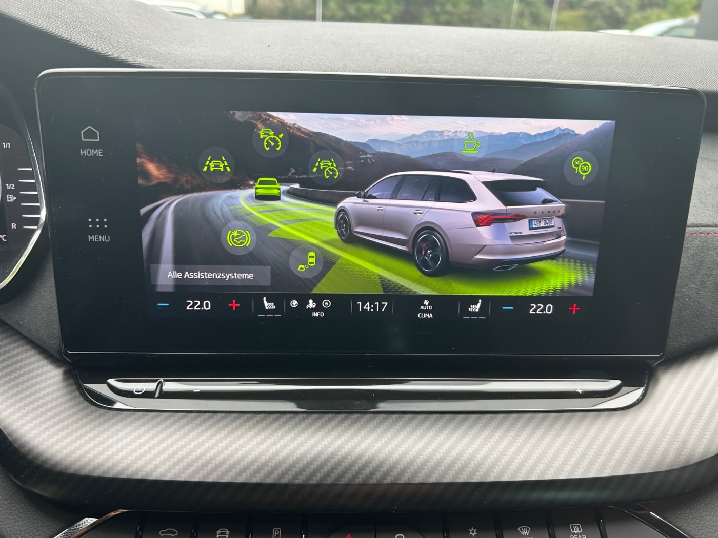 Škoda Octavia Combi 2.0 TDI RS Plus DSG 4x4 LM Navi HUD Bild 16