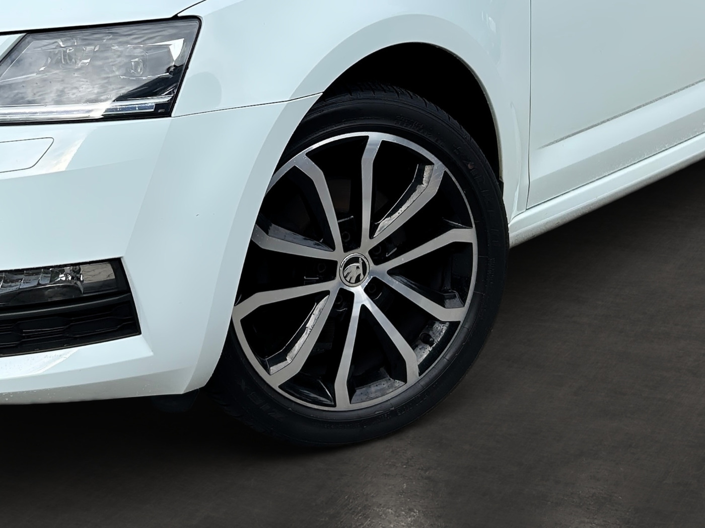 Škoda Octavia Combi 1.5 TSI ACT Soleil Navi 2xKlima LED Bild 6