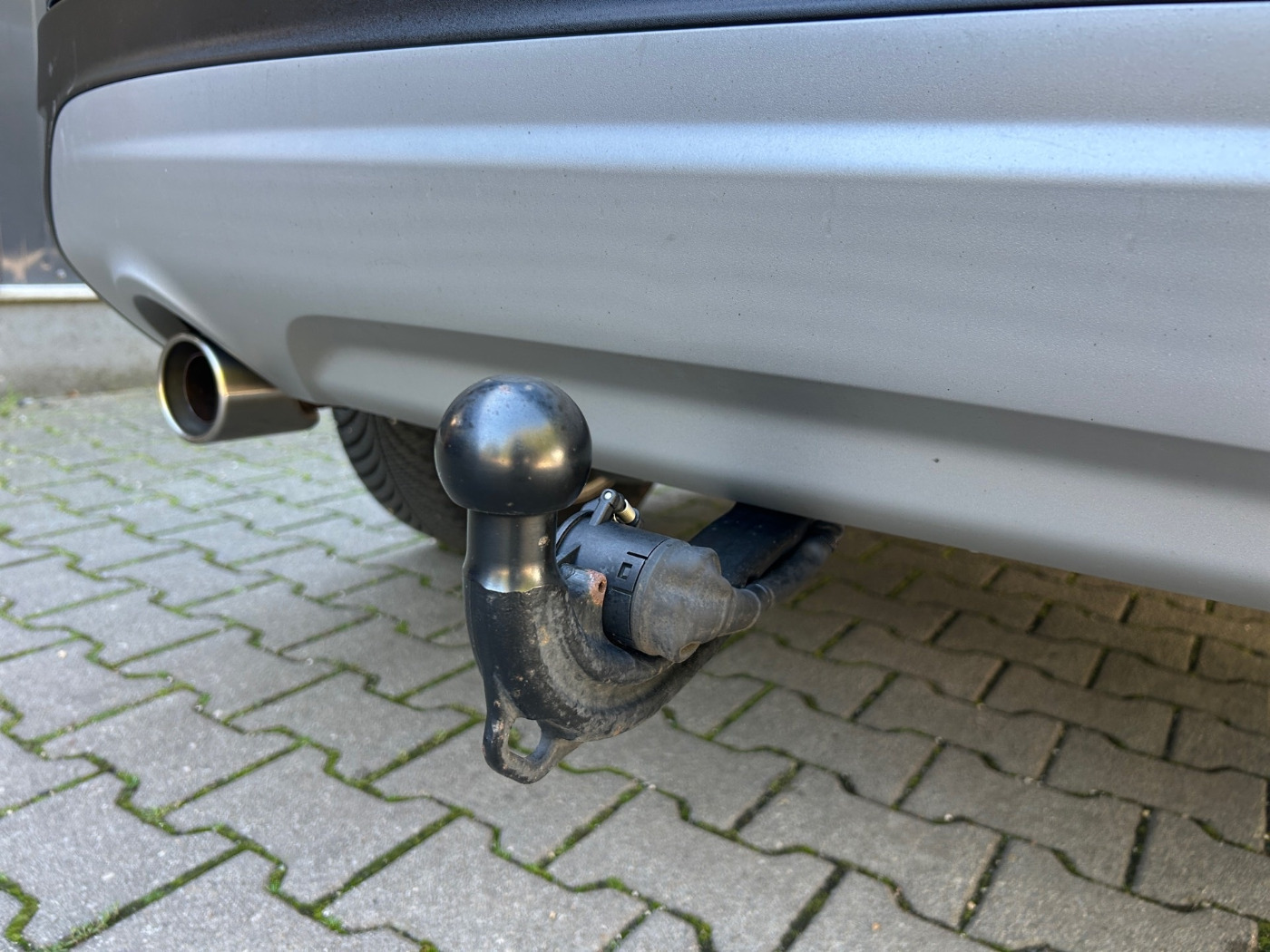 Ford Kuga 2.0 TDCi Titanium 4x4 AT LM Navi Xenon AHK Bild 19
