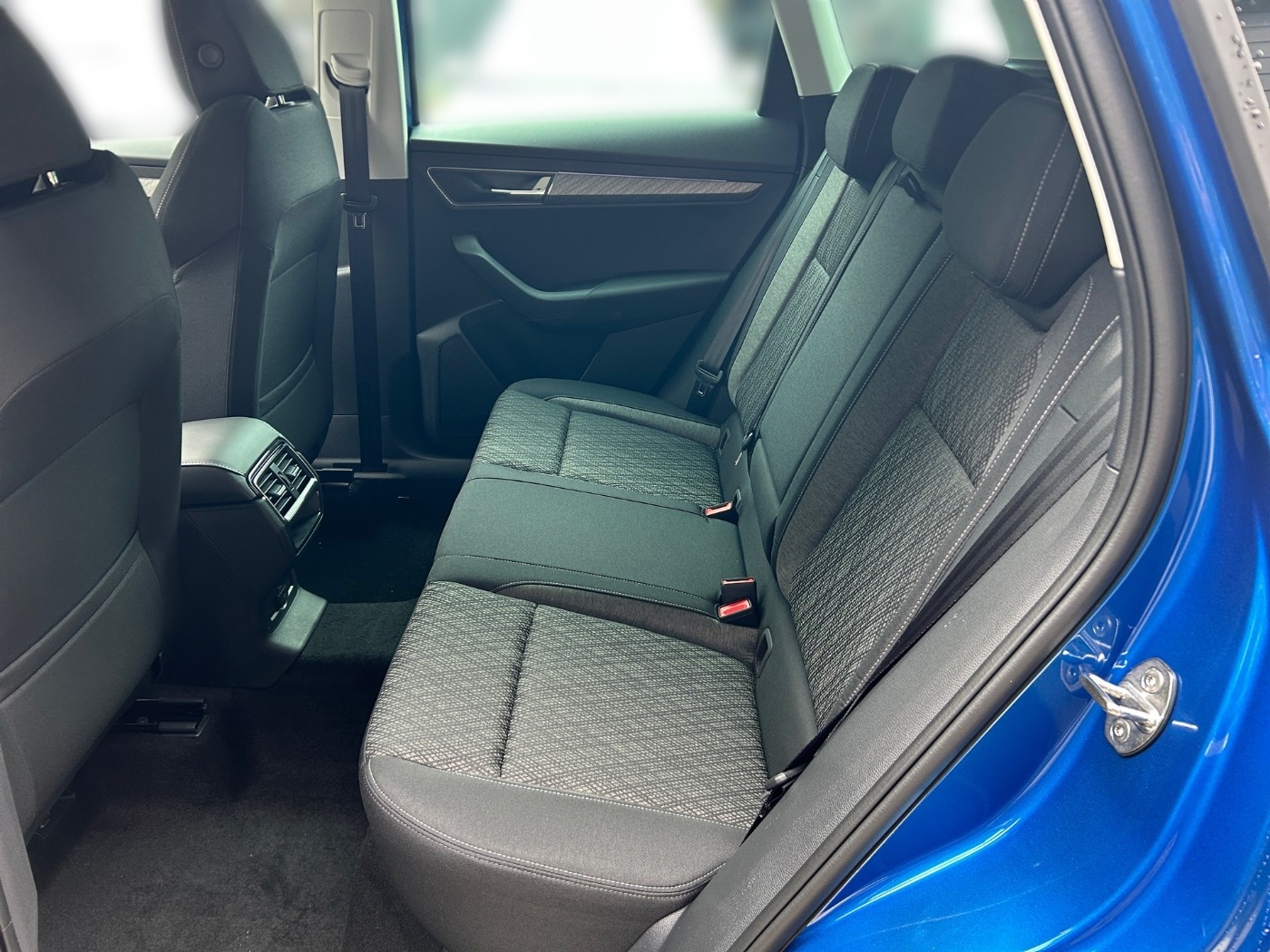 Škoda Karoq 1.5 TSI ACT Selection Navi 2xKlima KeyLess Bild 11