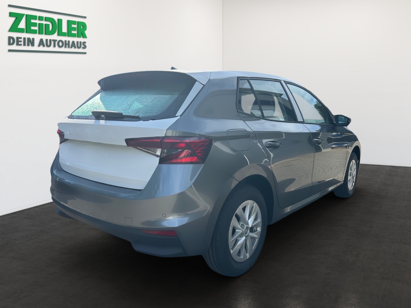 Škoda Fabia 1.0 MPI Essence LM LED PDC SHZ SpurH Bild 3