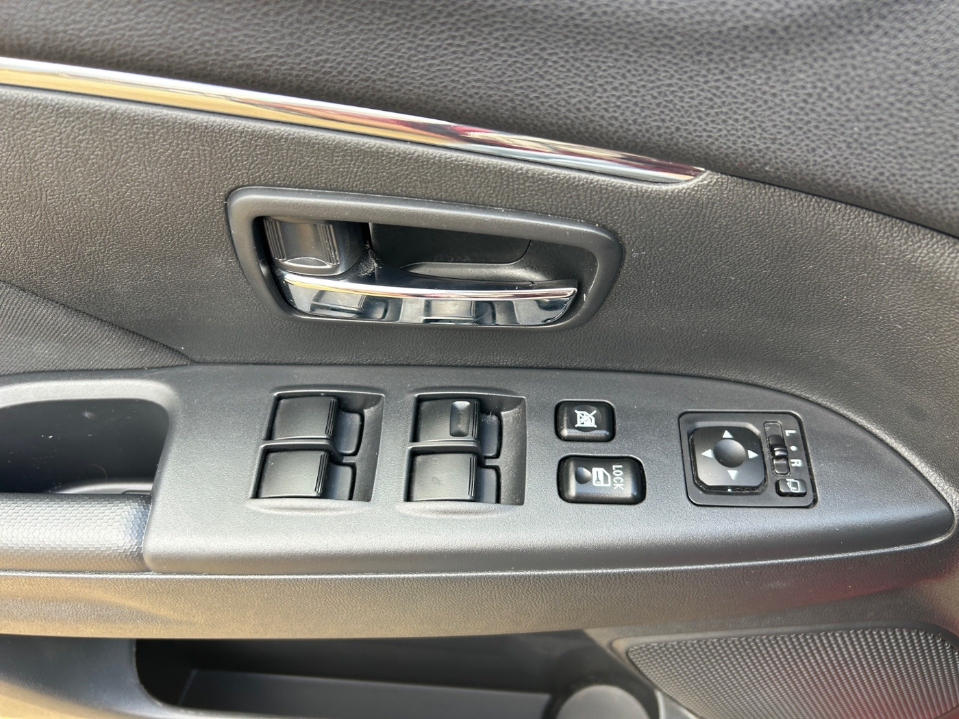 MITSUBISHI ASX 1.6 MIVEC 2WD Edition 100+ LM Navi Kam. SHZ Bild 13