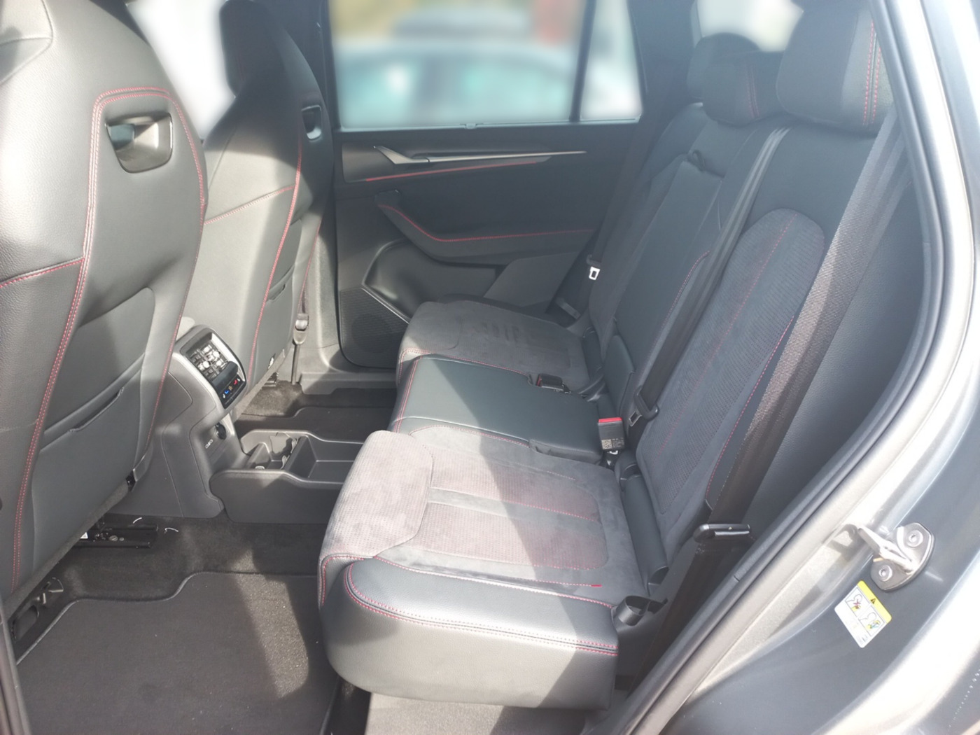 Škoda Kodiaq 2.0 TSI RS Navi SportS. ParkAss 360 ACC Bild 11