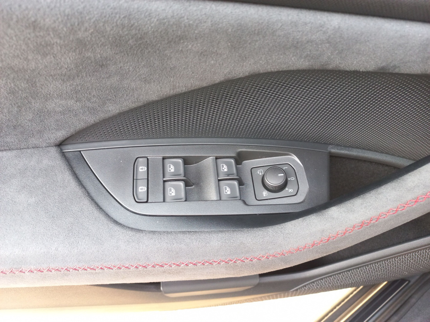 Škoda Kodiaq 2.0 TSI RS Navi SportS. ParkAss 360 ACC Bild 20
