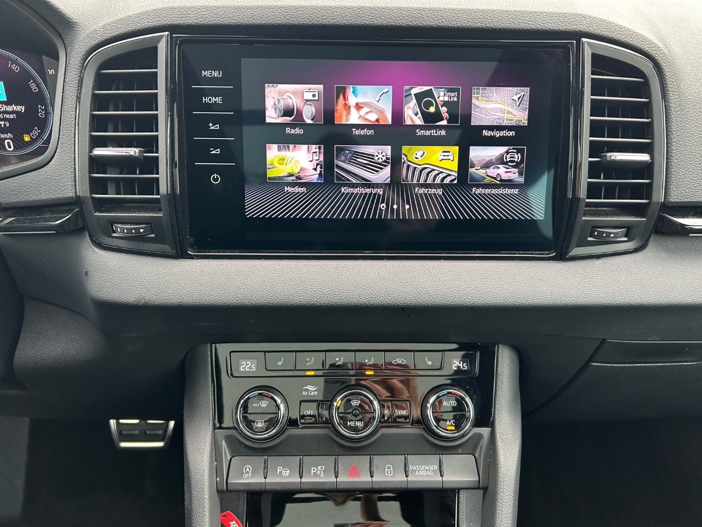 Škoda Karoq 2.0 TSI Sportline 4x4 DSG Navi Pano 360 AHK Bild 9