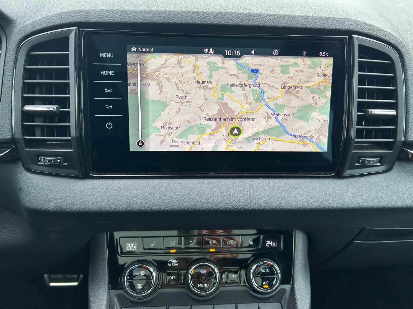 Škoda Karoq 2.0 TSI Sportline 4x4 DSG Navi Pano 360 AHK Bild 17