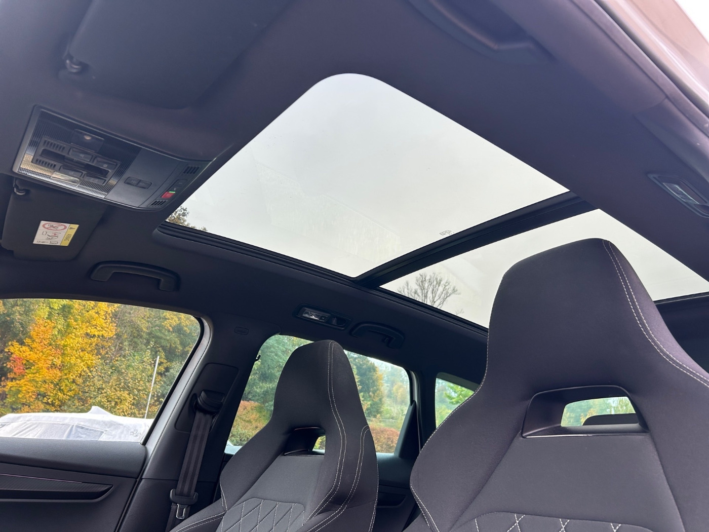 Škoda Karoq 2.0 TSI Sportline 4x4 DSG Navi Pano 360 AHK Bild 18