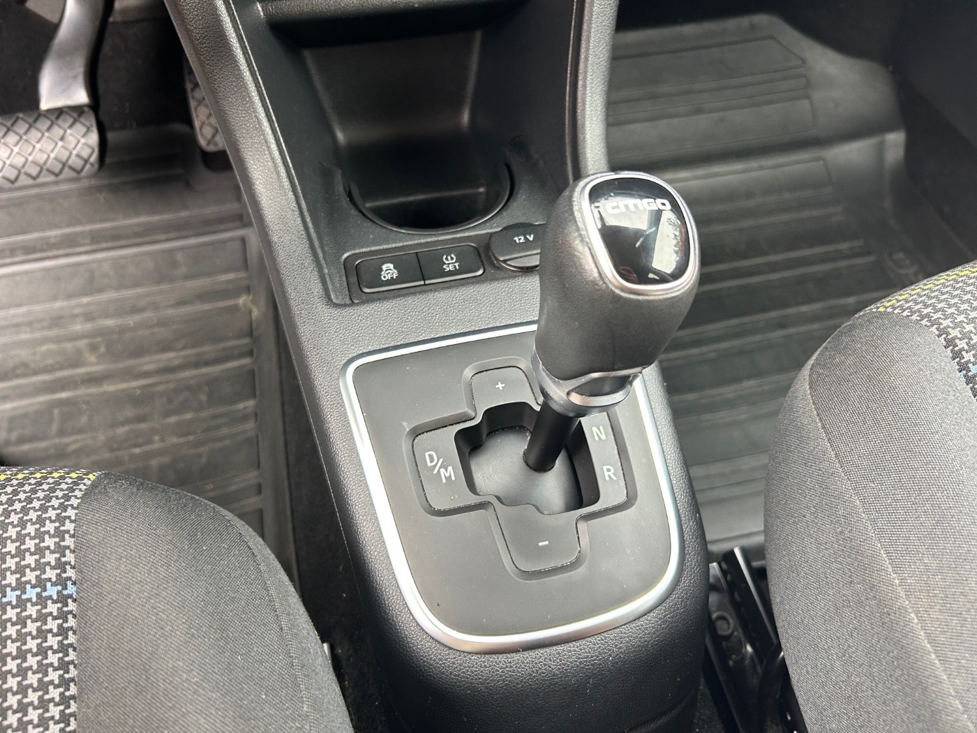 Škoda Citigo 1.0 Ambition ASG LM Navi PDC SHZ Bild 15