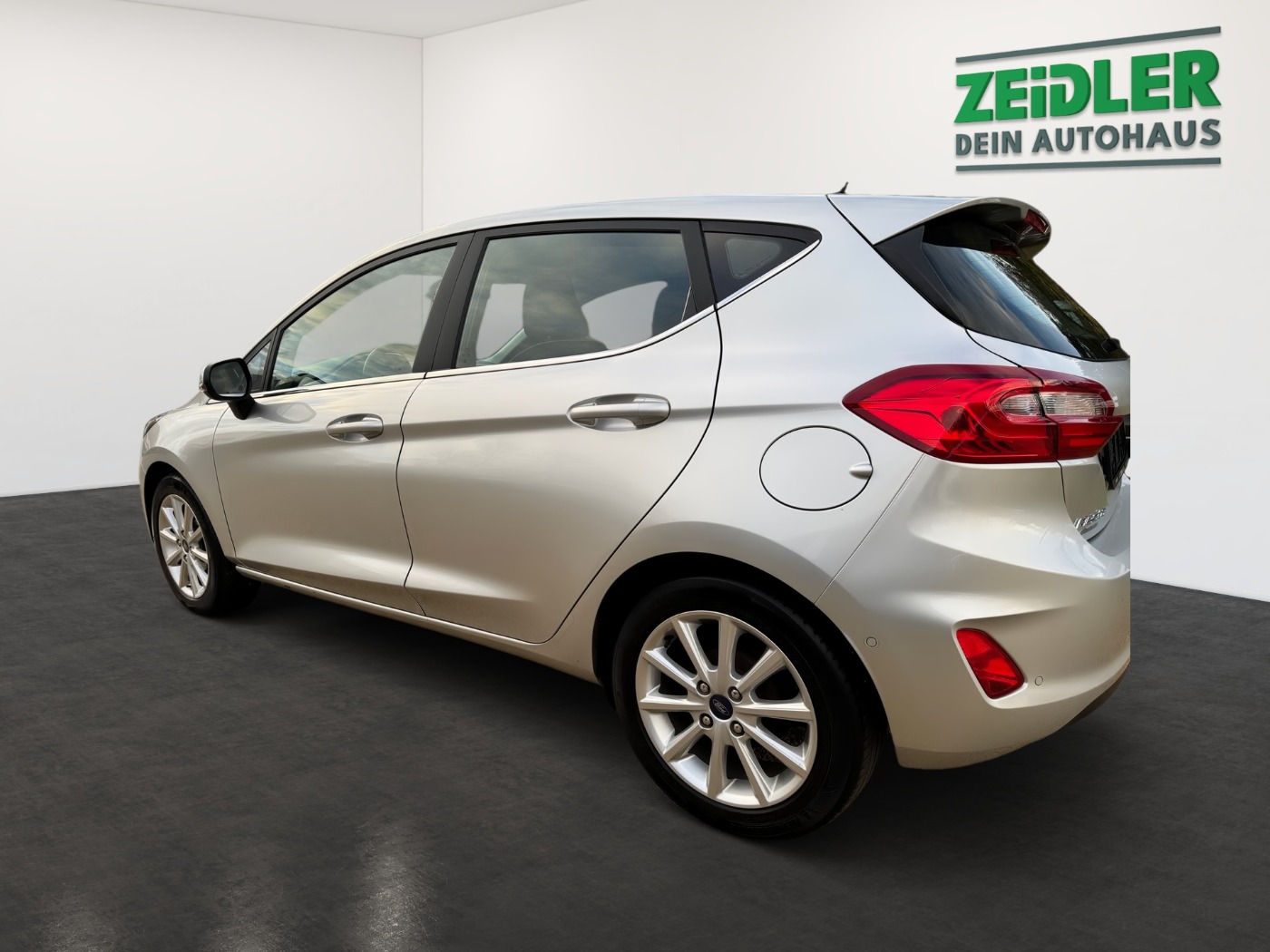 Ford Fiesta 1.1 Titanium LM SportS. Kam. ParkAss AHK Bild 4