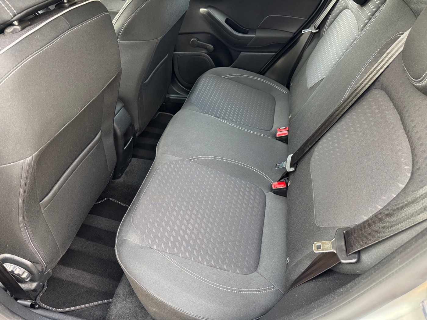 Ford Fiesta 1.1 Titanium LM SportS. Kam. ParkAss AHK Bild 11