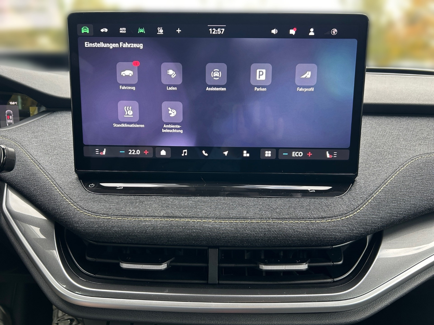 Škoda Elroq 85 Loft Navi Kam. 2xKlima 360 4xSHZ AUT Bild 9