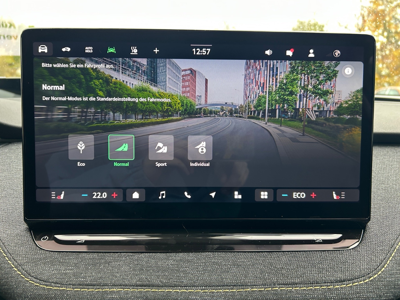 Škoda Elroq 85 Loft Navi Kam. 2xKlima 360 4xSHZ AUT Bild 18