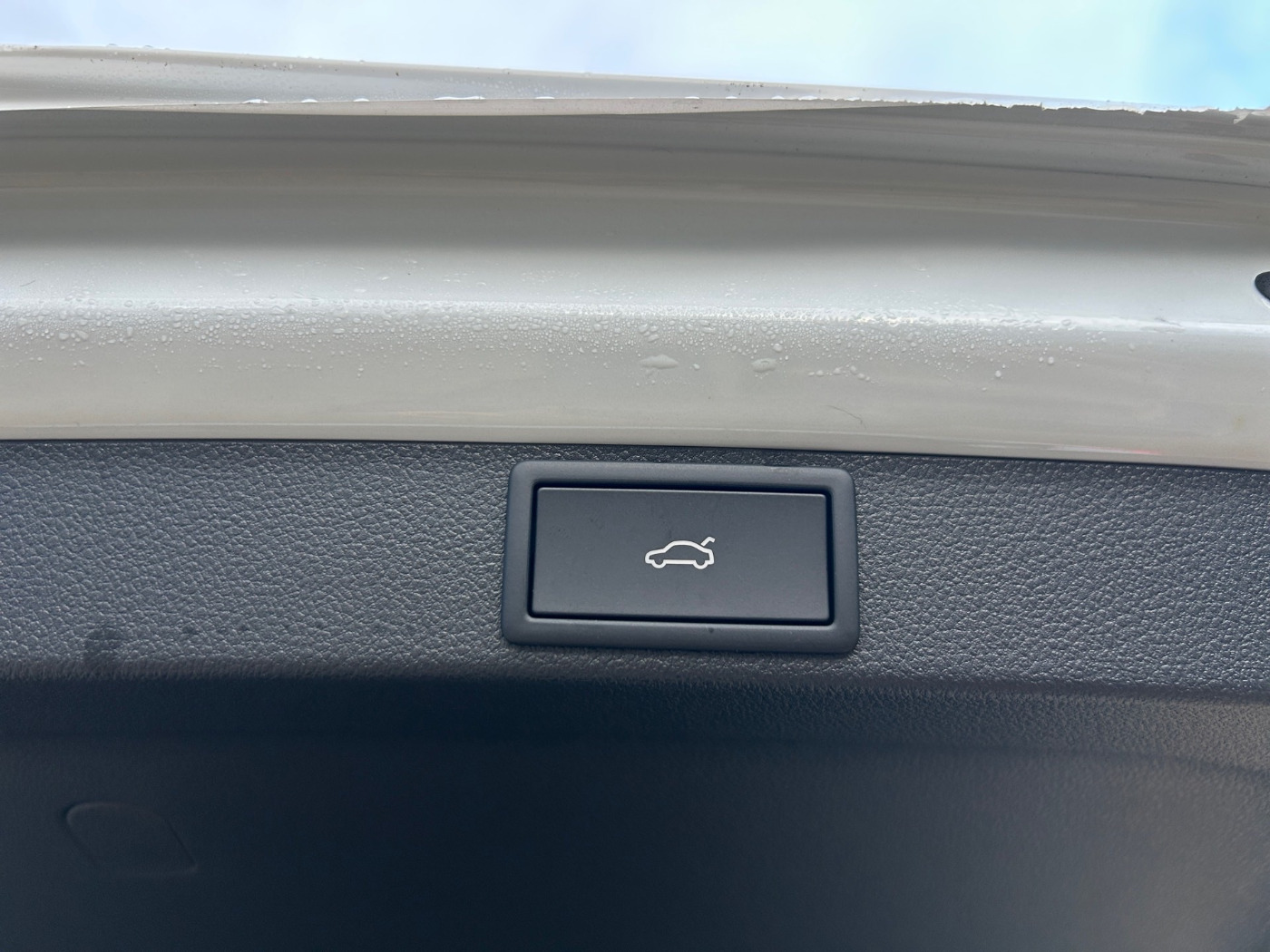 Škoda Octavia Combi 2.0 TDI  W Tour Navi 360 4xSHZ ACC Bild 12