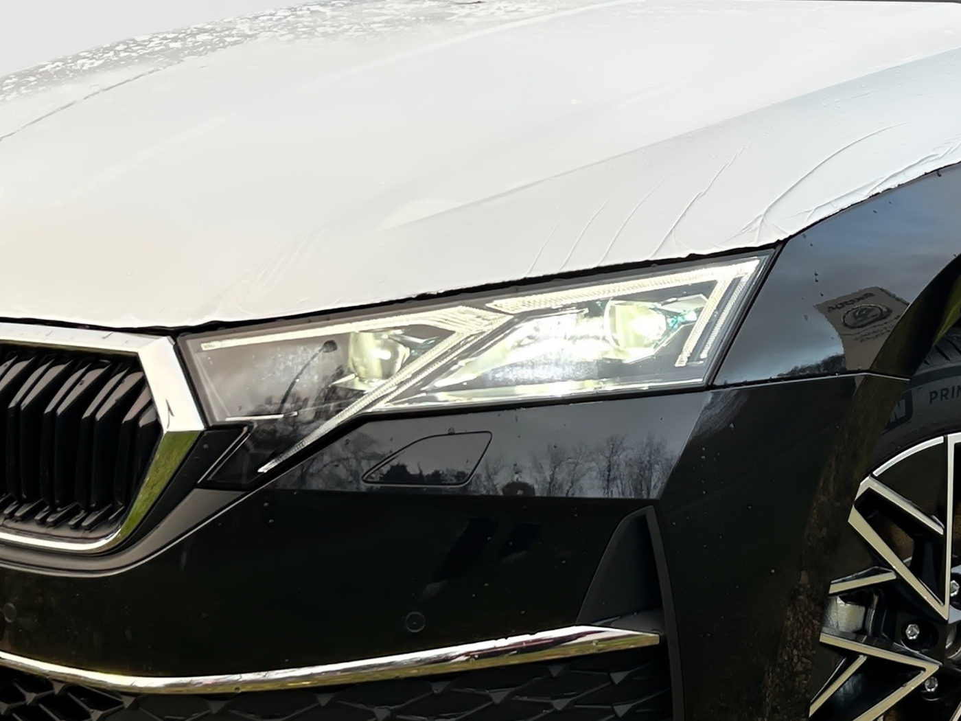 Škoda Octavia Combi 2.0 TDI  W Tour Navi 360 4xSHZ ACC Bild 5