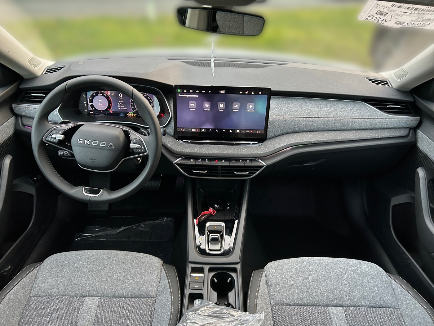 Škoda Octavia Combi 2.0 TDI  W Tour Navi 360 4xSHZ ACC Bild 10