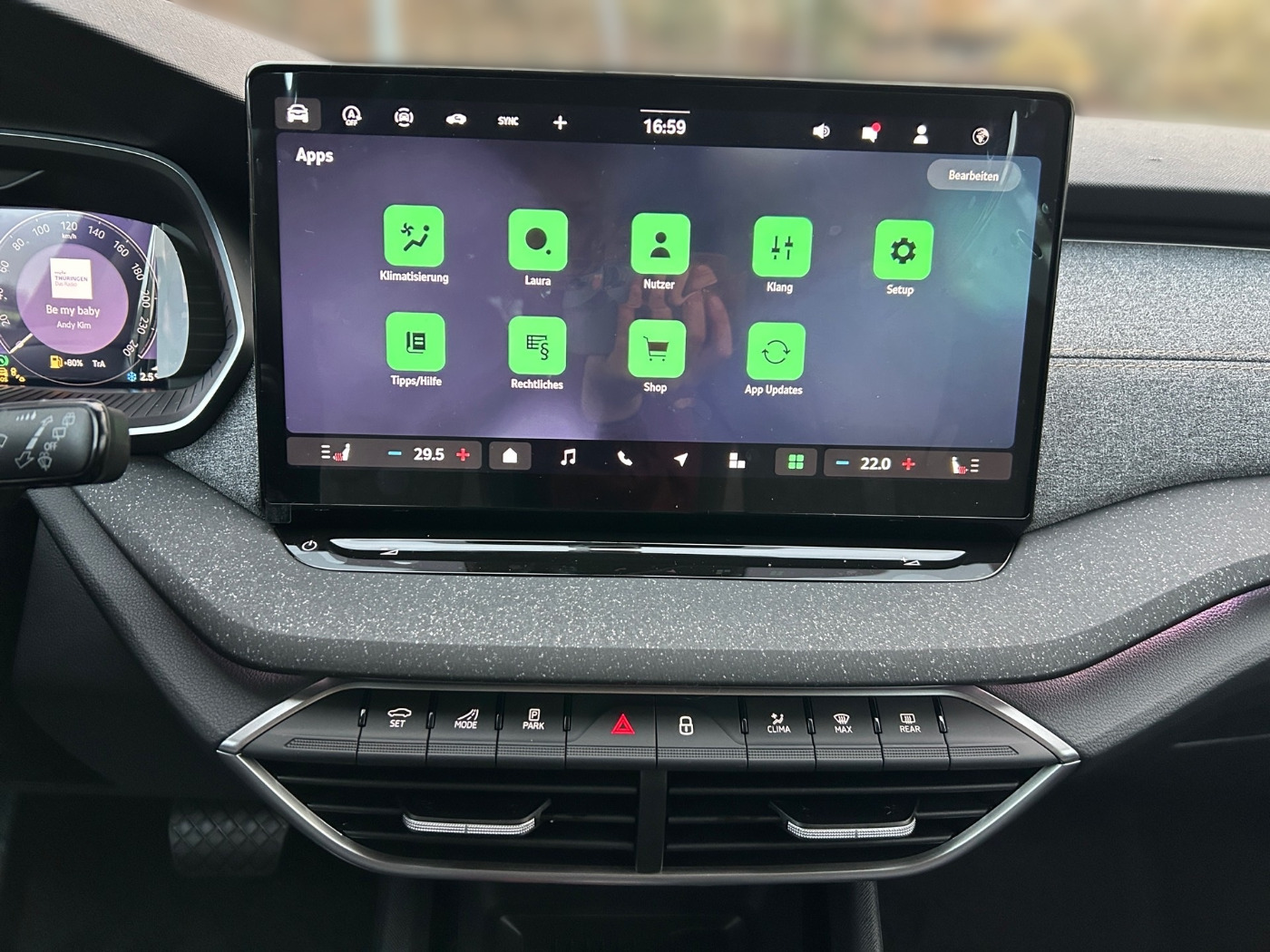 Škoda Octavia Combi 2.0 TDI  W Tour Navi 360 4xSHZ ACC Bild 9