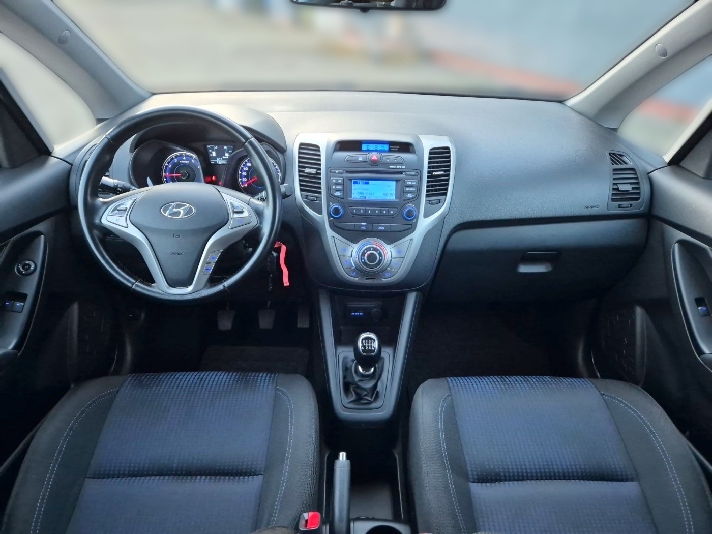 Hyundai ix20 1.6 Comfort Klima Alu Allwetter Bild 15