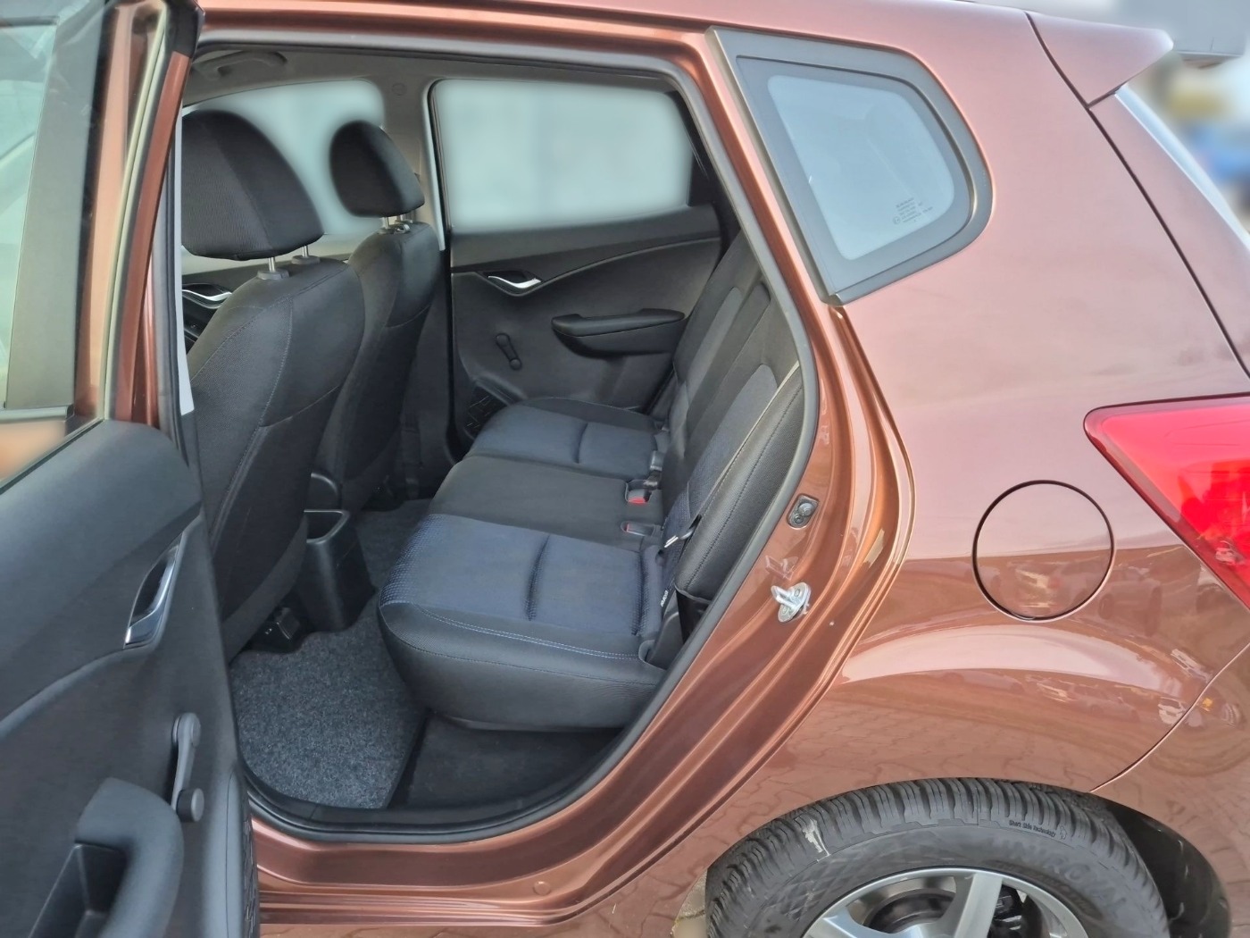 Hyundai ix20 1.6 Comfort Klima Alu Allwetter Bild 8