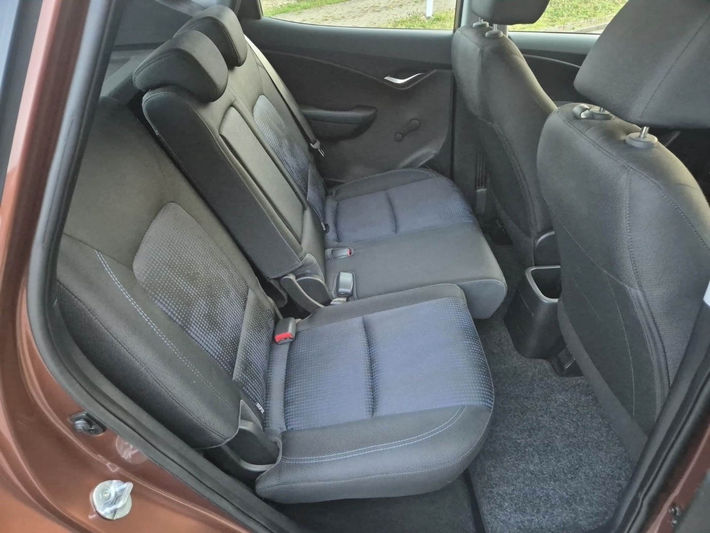 Hyundai ix20 1.6 Comfort Klima Alu Allwetter Bild 16