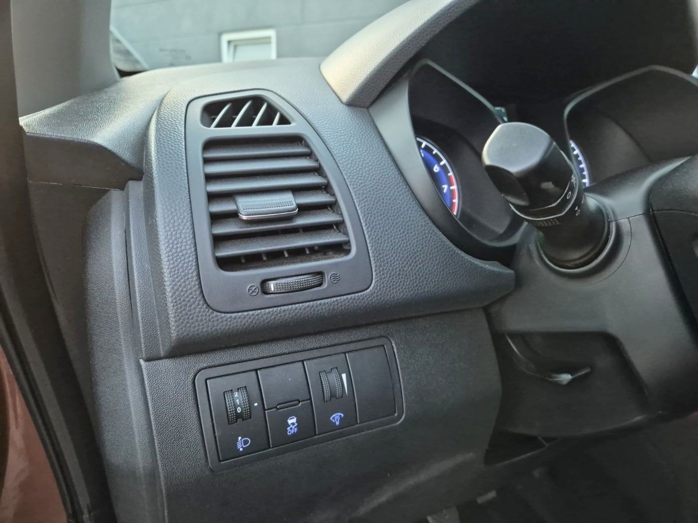 Hyundai ix20 1.6 Comfort Klima Alu Allwetter Bild 10