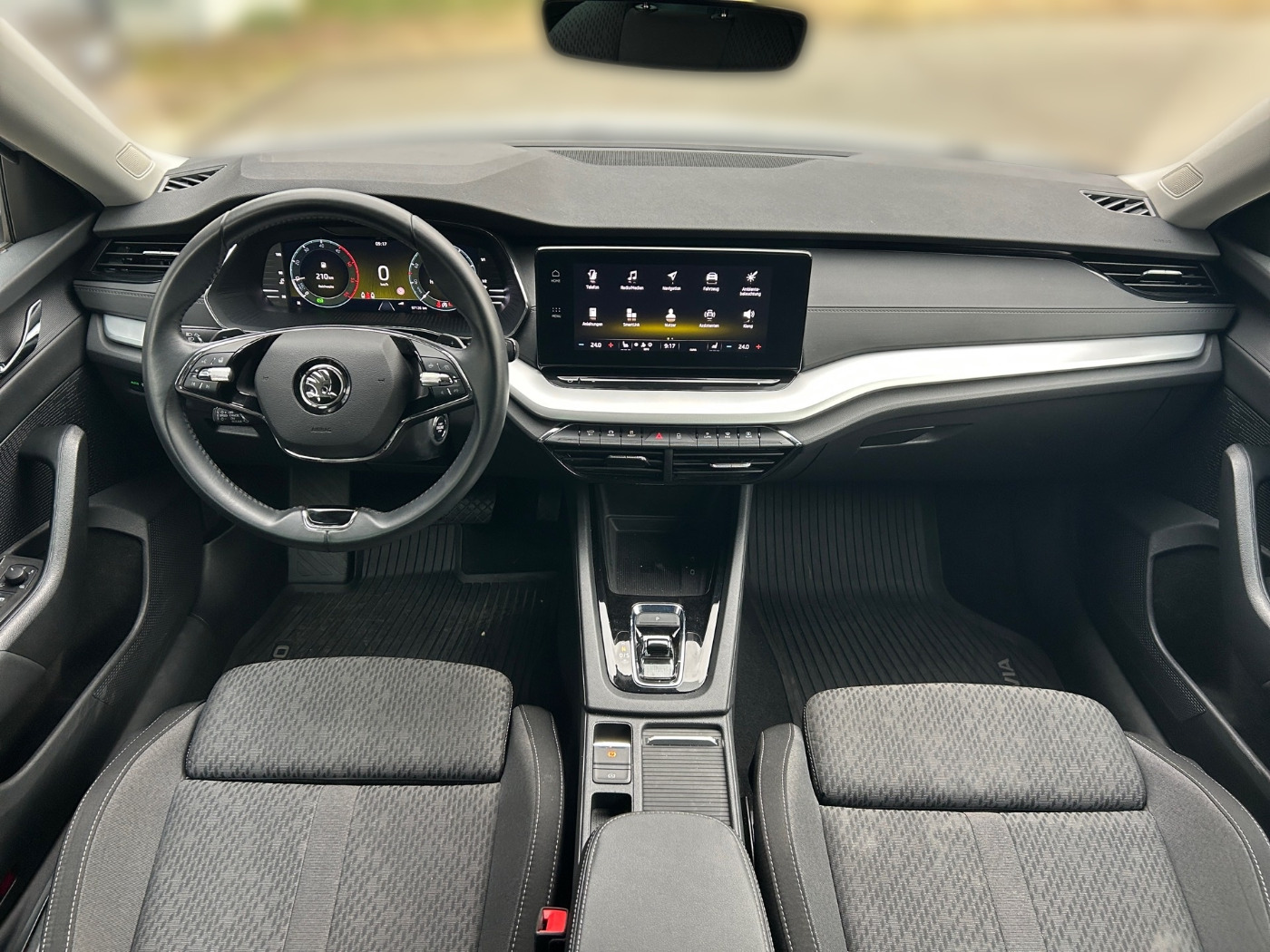 Škoda Octavia Combi 2.0 TDI Clever LM Navi Kam. 4xSHZ Bild 10