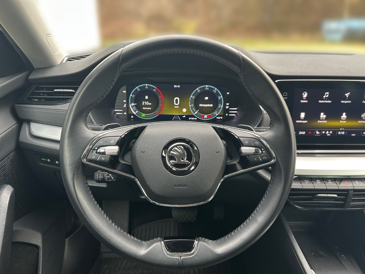 Škoda Octavia Combi 2.0 TDI Clever LM Navi Kam. 4xSHZ Bild 8