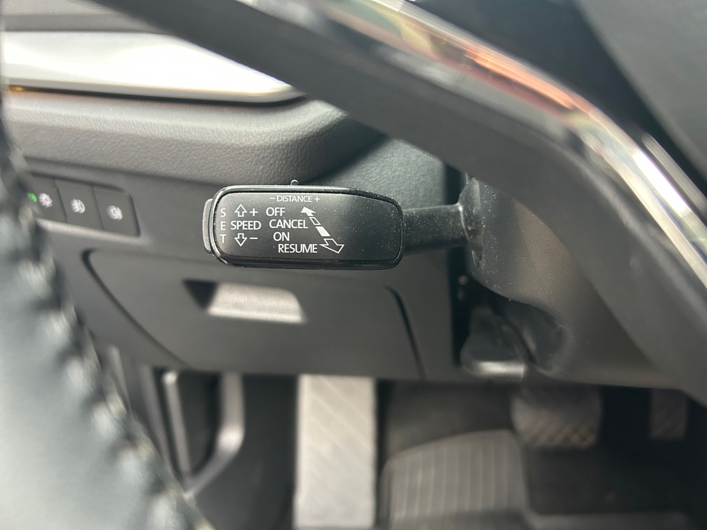 Škoda Octavia Combi 2.0 TDI Clever LM Navi Kam. 4xSHZ Bild 16