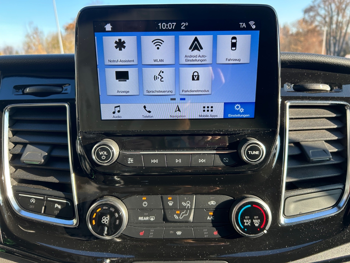 Ford Tourneo Custom Kombi 2.0 TDCi L1 Sport AHK Bild 17