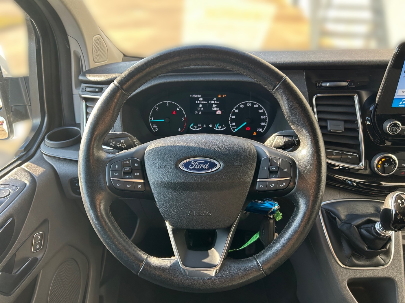 Ford Tourneo Custom Kombi 2.0 TDCi L1 Sport AHK Bild 8