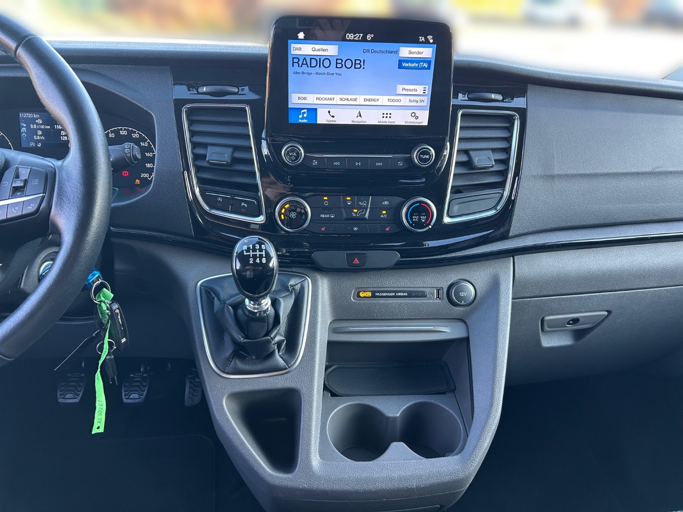 Ford Tourneo Custom Kombi 2.0 TDCi L1 Sport AHK Bild 9